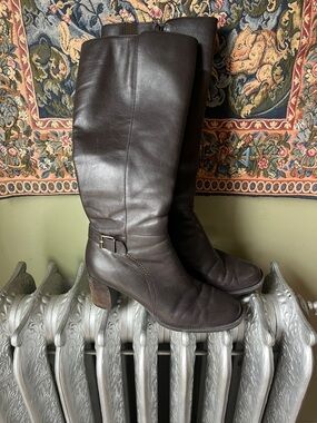 Vintage Brown Leather Knee High Boots 8.5M